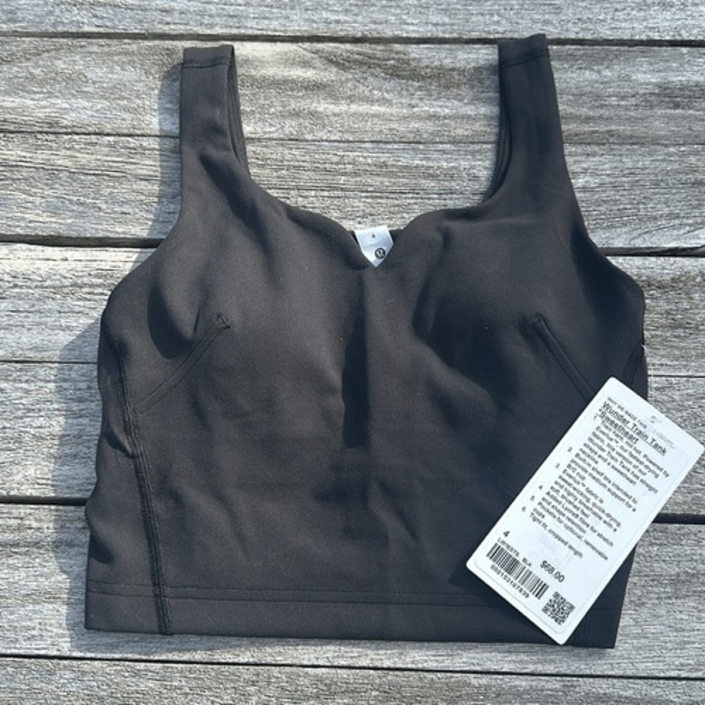 Lululemon Wunder Train Sweetheart Tank Top B/C Cup size 4 NWT BLACK